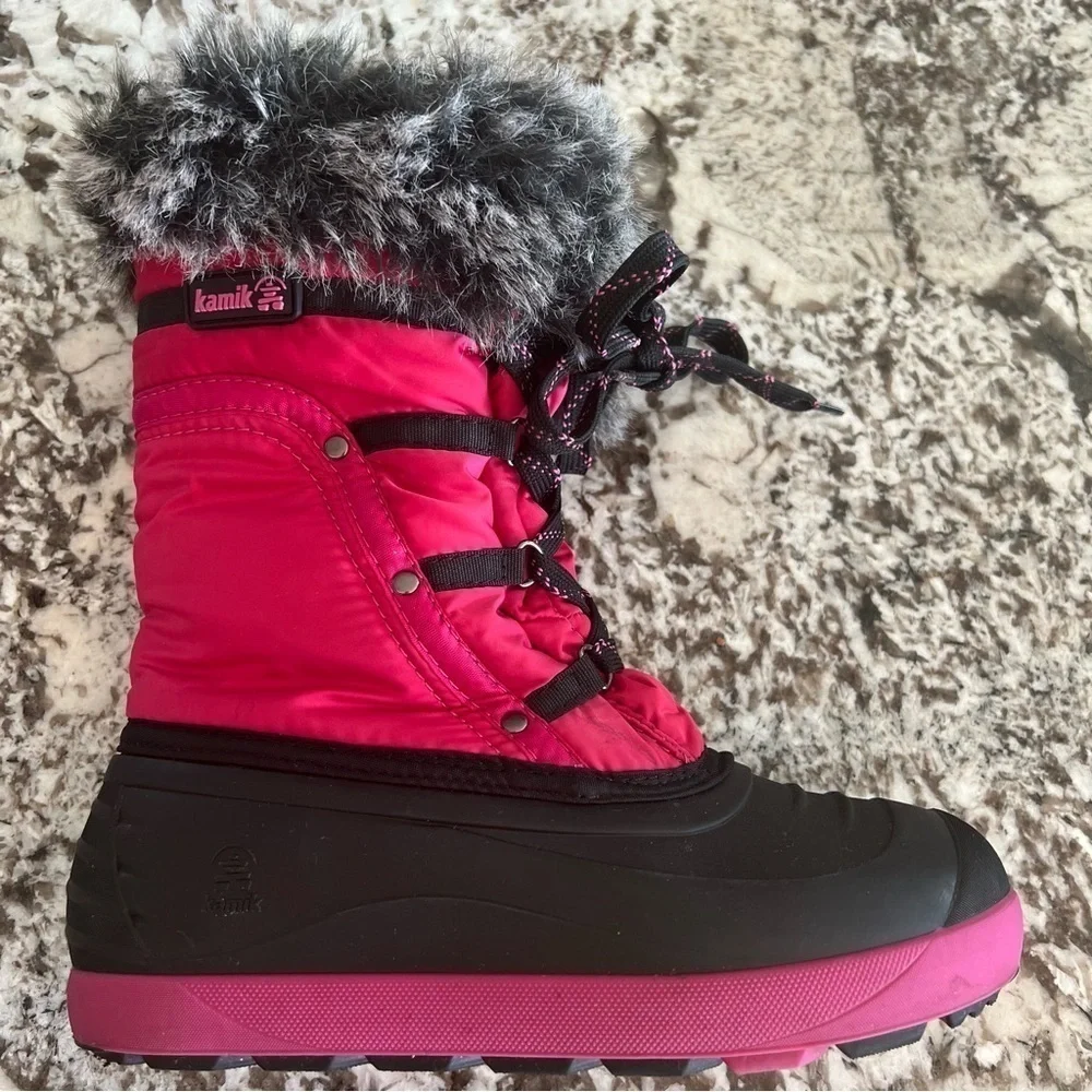 Kamik Youth Sz 4 Snow Boots Pink And Black With Faux Fur Edge Fleece Line